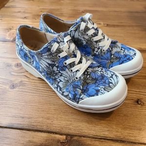 Dansko Shoes